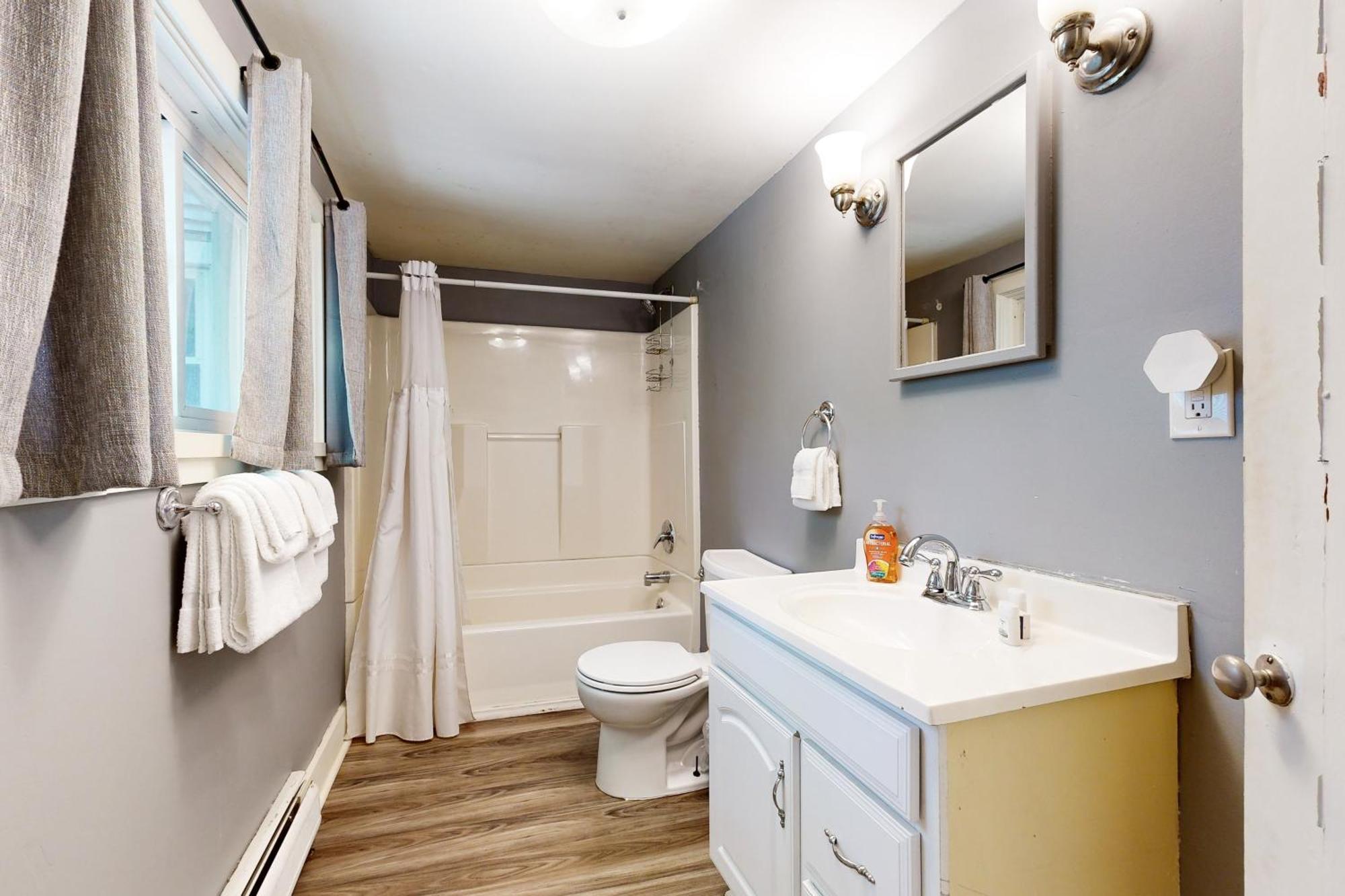 Vermont Farm Proctorsville Room photo